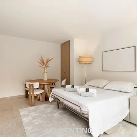 Azurenting - T2 Golden Gate - Piscine - Clim - Terrasse *